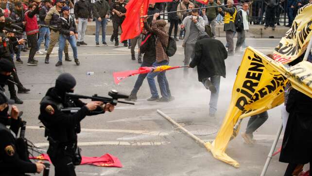 Polizei verhindert Mai-Protest in Istanbul